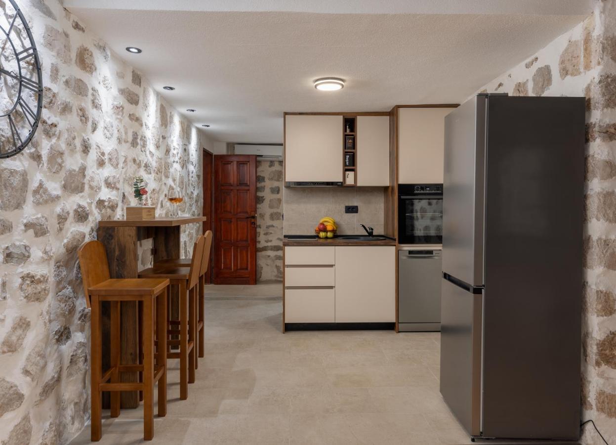 Quince&Sparkle Apartments Old Town Kotor Exterior foto